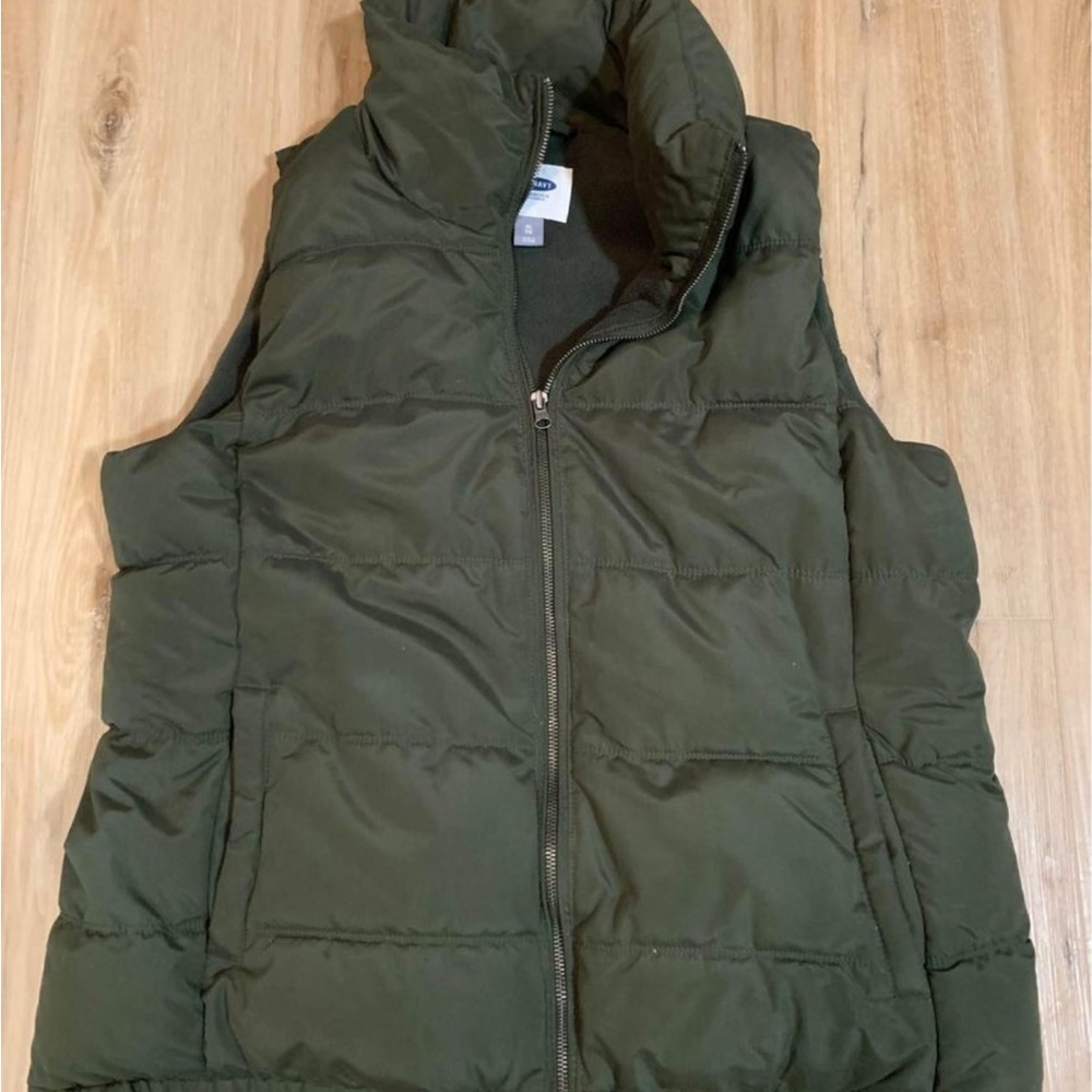 Old Navy Green Puffer Vest
